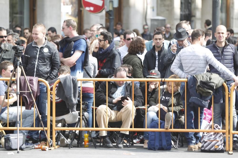 Búscate en la mascletà del 18 de marzo