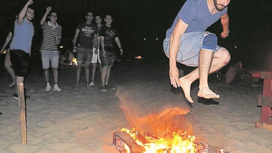 Hosteleros critican la gestión de una barra para Sant Joan