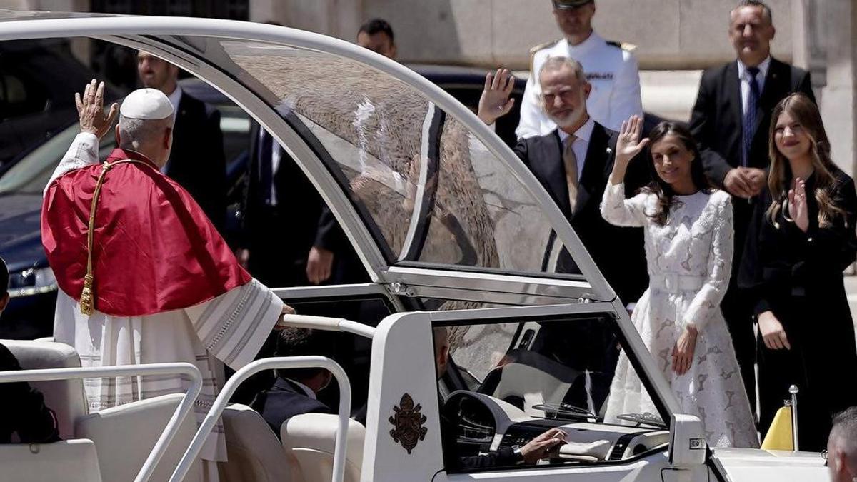 el Rey y el Papa exhiben sintonía frente a la polarización