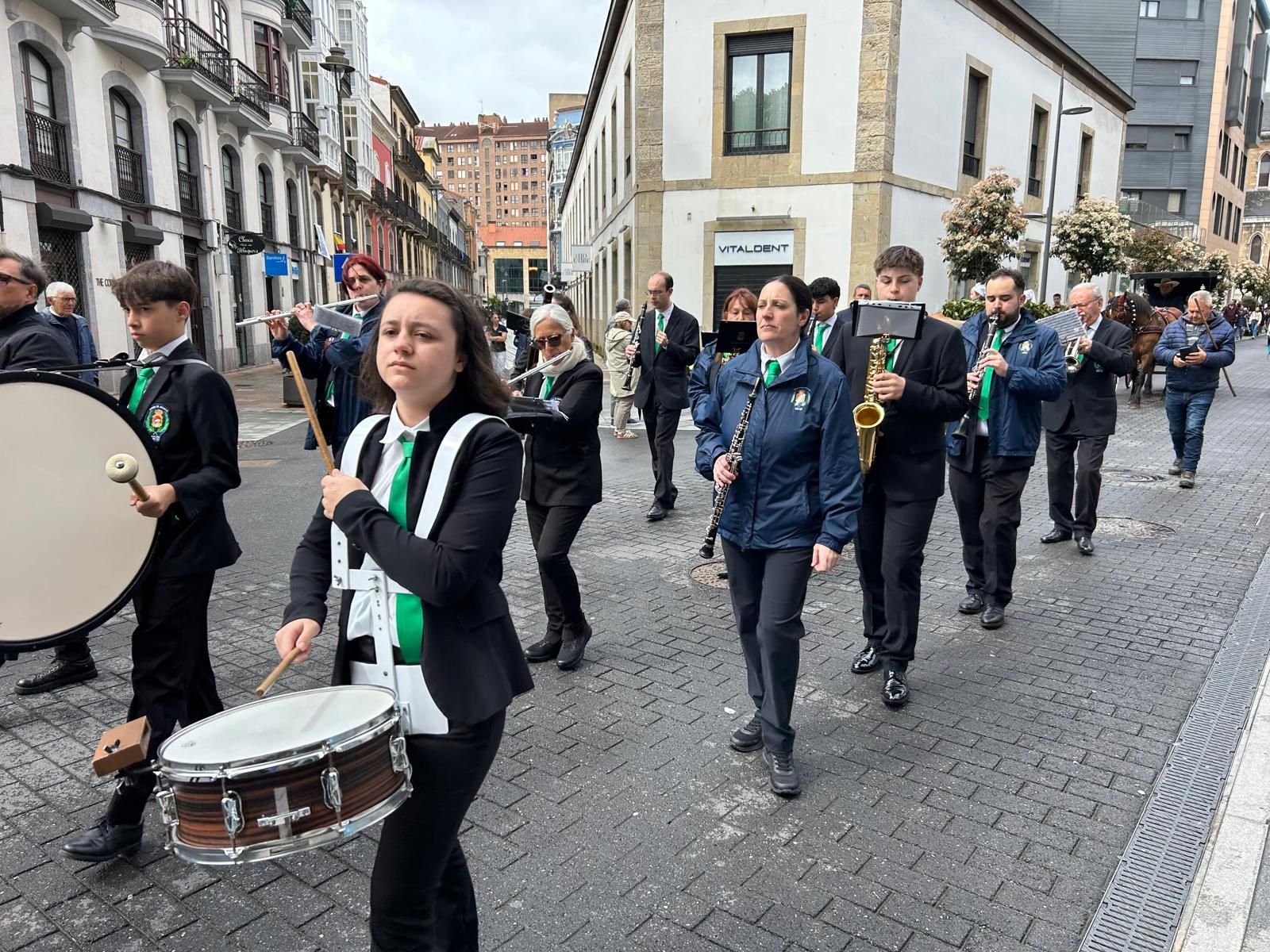 EN IMÁGENES: Avilés desborda con la Comida en la Calle