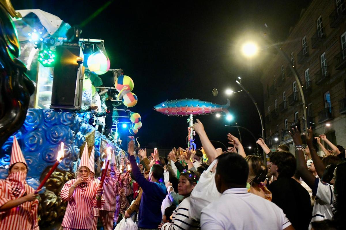 Las mejores imágenes del desfile del Entierro de la Sardina