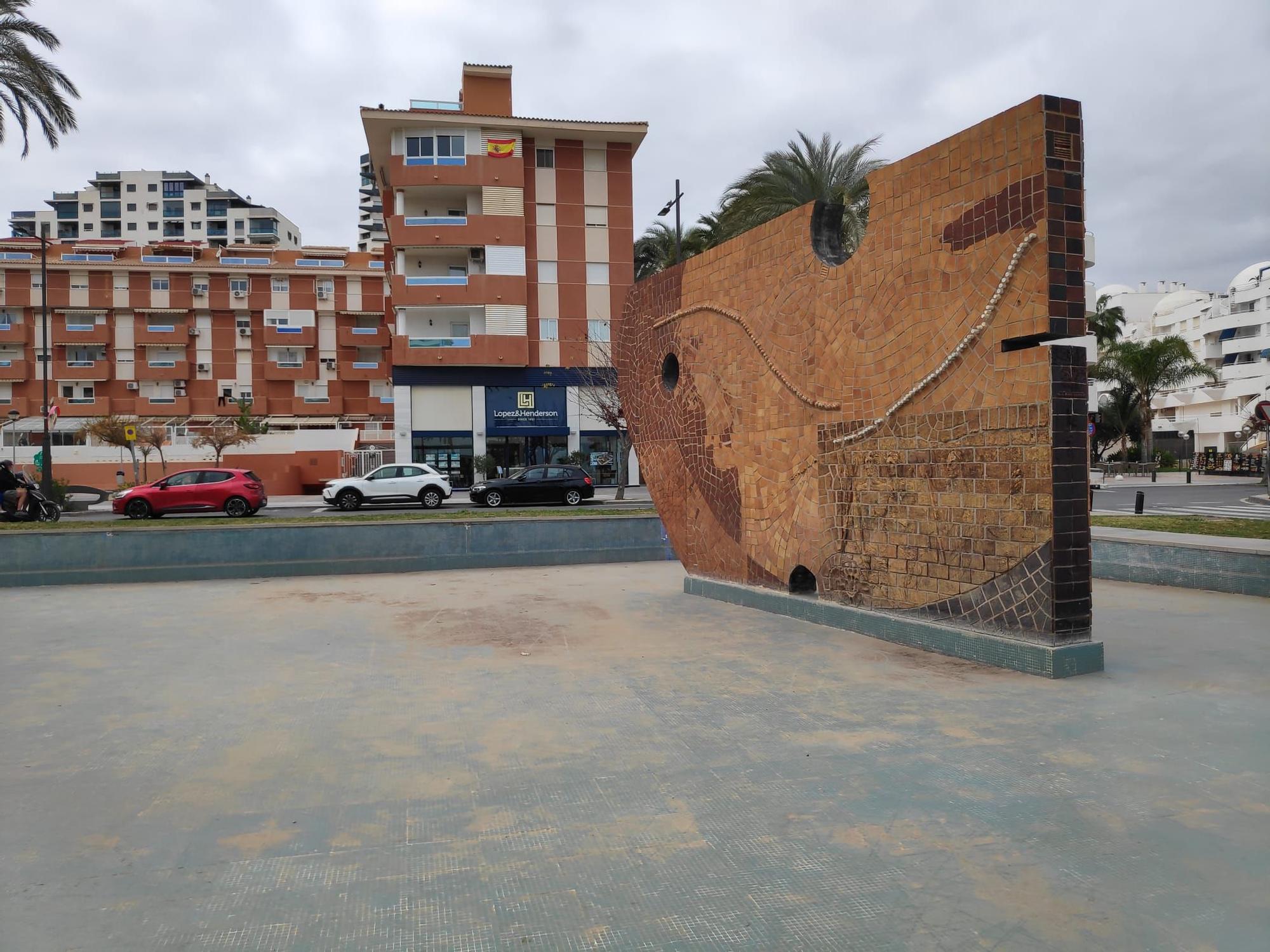 La decadencia del Monumento al Pescador de El Campello