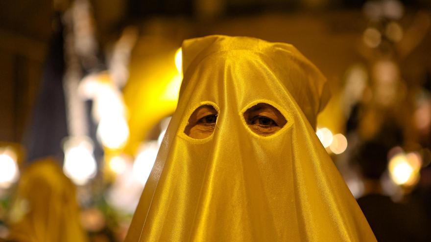 Cantos en la procesión del Silencio de alcoy