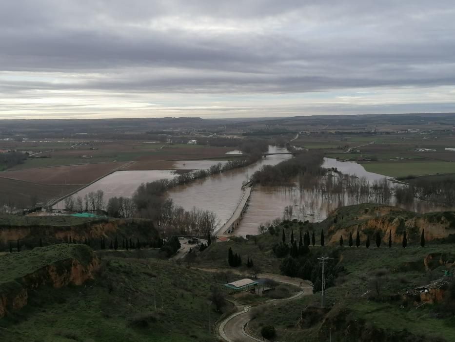 El río Duero a su paso por Toro.