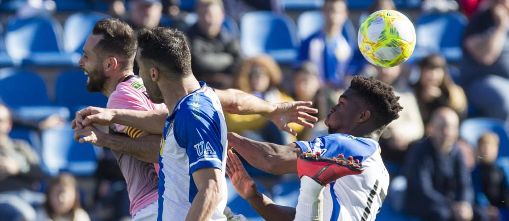 El Hércules desperdicia la ocasión y no pasa del empate ante el AE Prat.