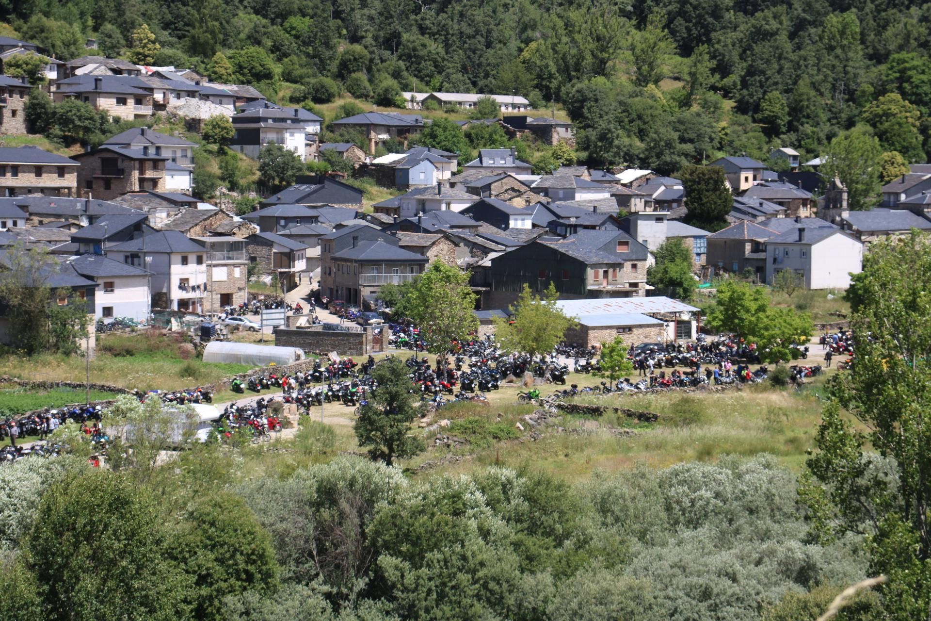 GALERIA| Las motos conquistas la Alta Sanabria