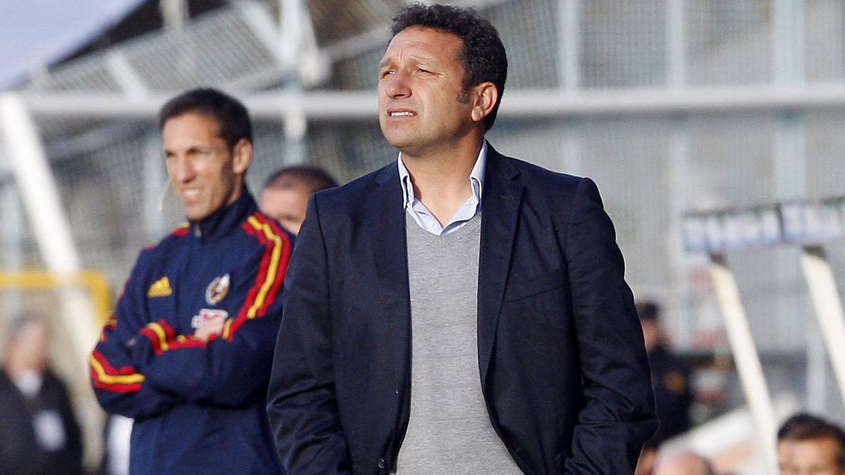 Eusebio, en el banquillo de Balaídos cuando entrenaba al Celta