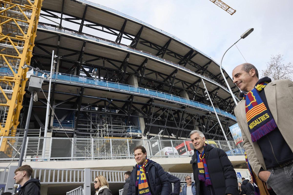 Víctor Font y Carles Ordiales, en su llegada al Spotify Camp Nou