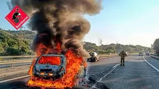 Aparatoso accidente en la AP-7 a la altura de la Vila Joiosa: un coche arde tras una colisión múltiple y provoca nueve heridos leves