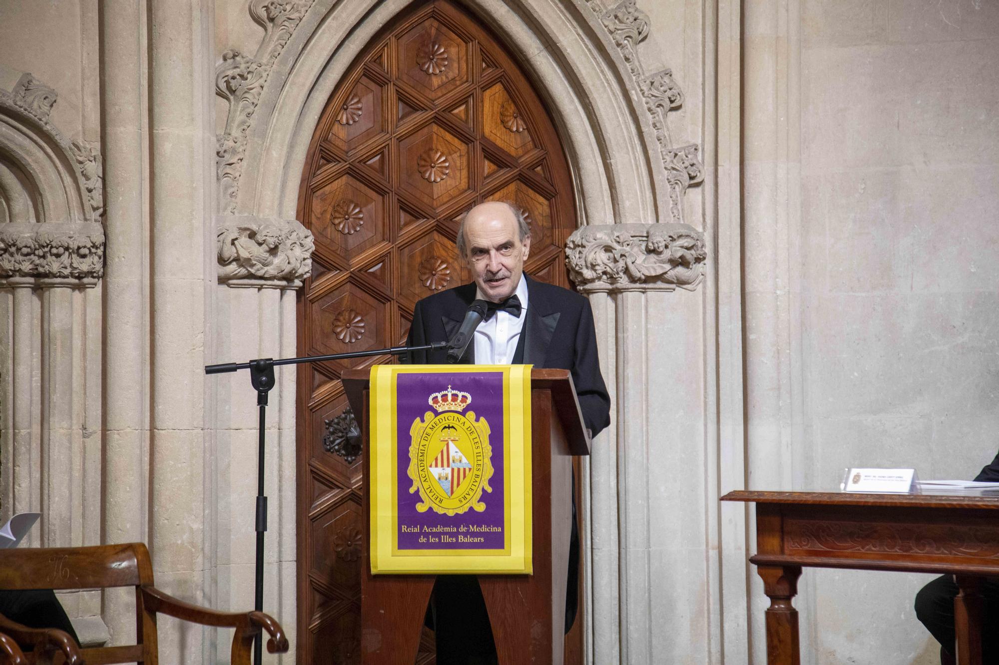 Oriol Bonnín, académico de honor de la Real Academia de Medicina