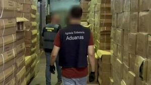 La Guardia Civil y la Agencia Tributaria intervienen articulos falsificados, en una imagen de archivo.