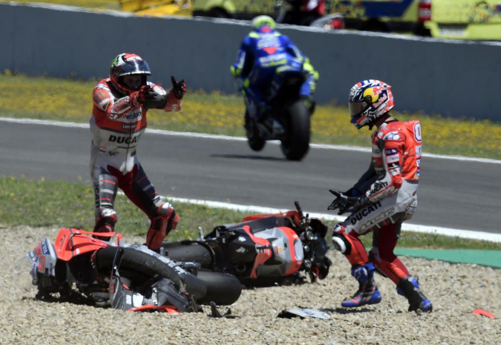 Tensión tras la caída de Lorenzo. Pedrosa y Dovizioso en el GP de Jerez