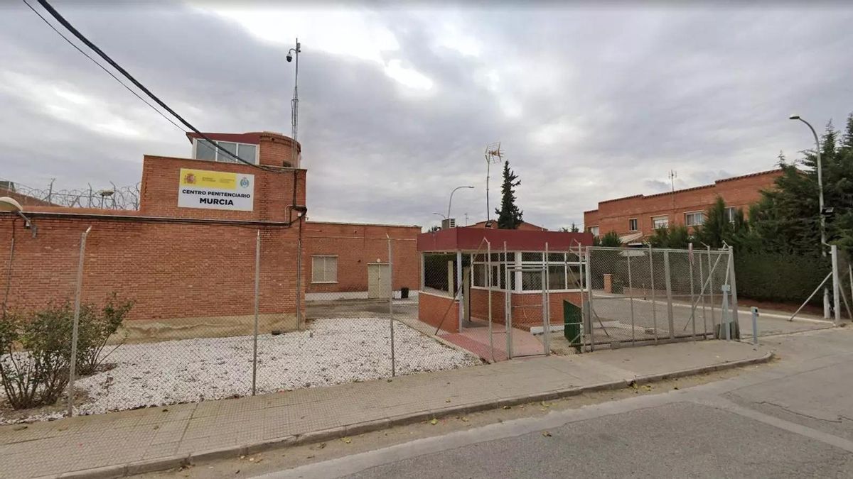 Exterior de la cárcel de Sangonera, en Murcia.