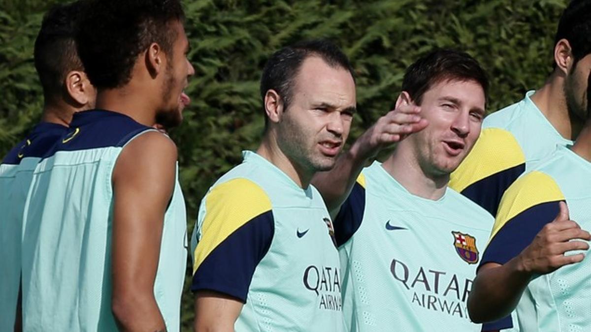 Neymar, Iniesta y Messi, aspirantes al Balón de Oro 2013, la semana pasada, en un entreno.