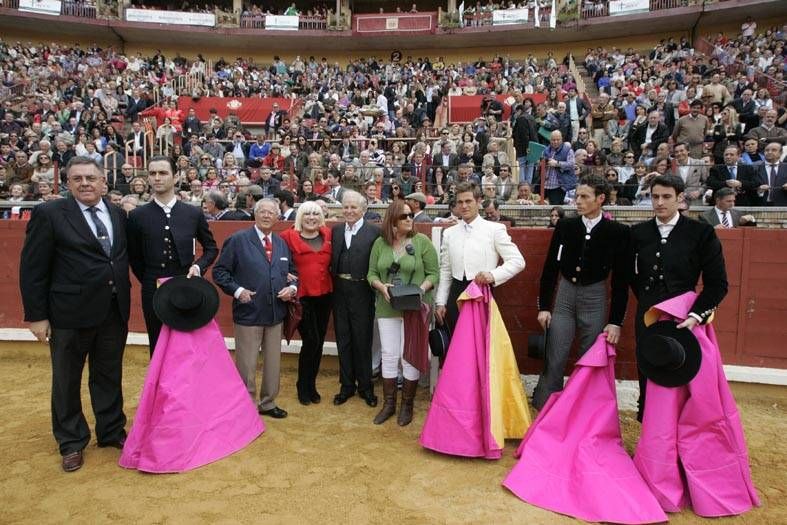 El Cordobés corta dos orejas en su vuelta a los Califas