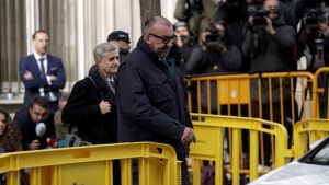 Koldo García sale del Tribunal Supremo después de declarar.