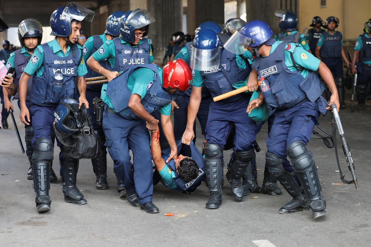 Las protestas estudiantiles contra el gobierno en Bangladés suman 50 muertos