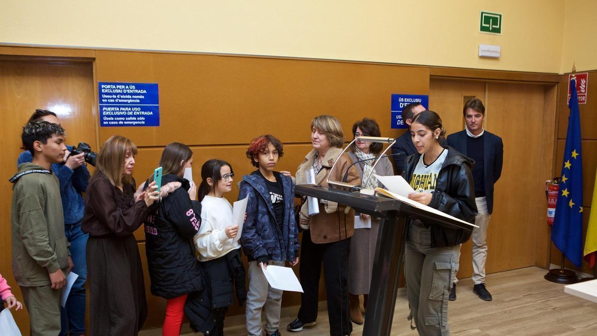 El acto de lectura publica de la Constitución en la UA