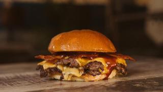 Cómo hacer la famosa smash burger en casa