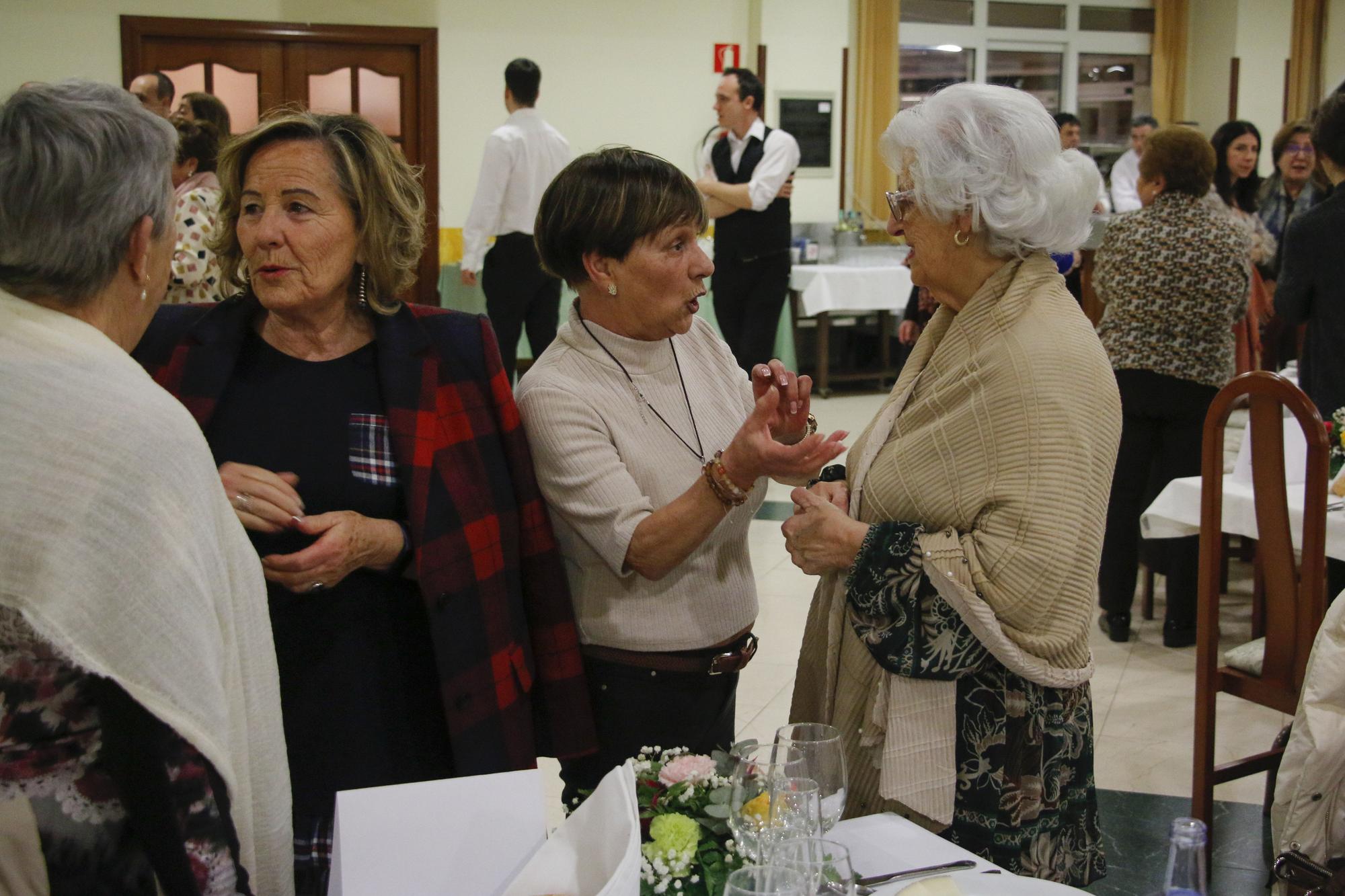 En imágenes: La vocalía de la mujer de la zona rural de Gijón celebra su cena anual