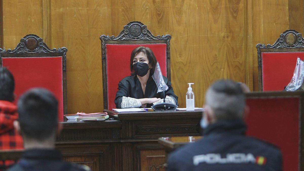 La magistrada Ana del Carmen Blanco Arce es la ponente de esta causa y la presidenta del juicio con jurado.