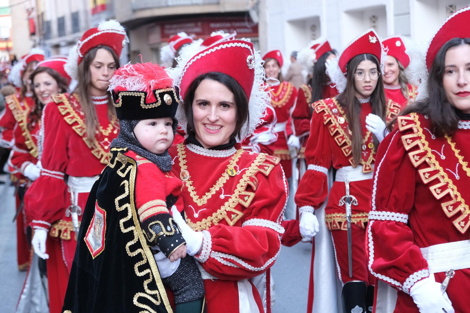 Así ha sido La Entrada en la vuelta de las fiestas de Moros y Cristianos de Sax