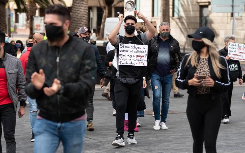 Los gimnasios de Tenerife salen a la calle en demanda de ayudas por la crisis del Covid-19