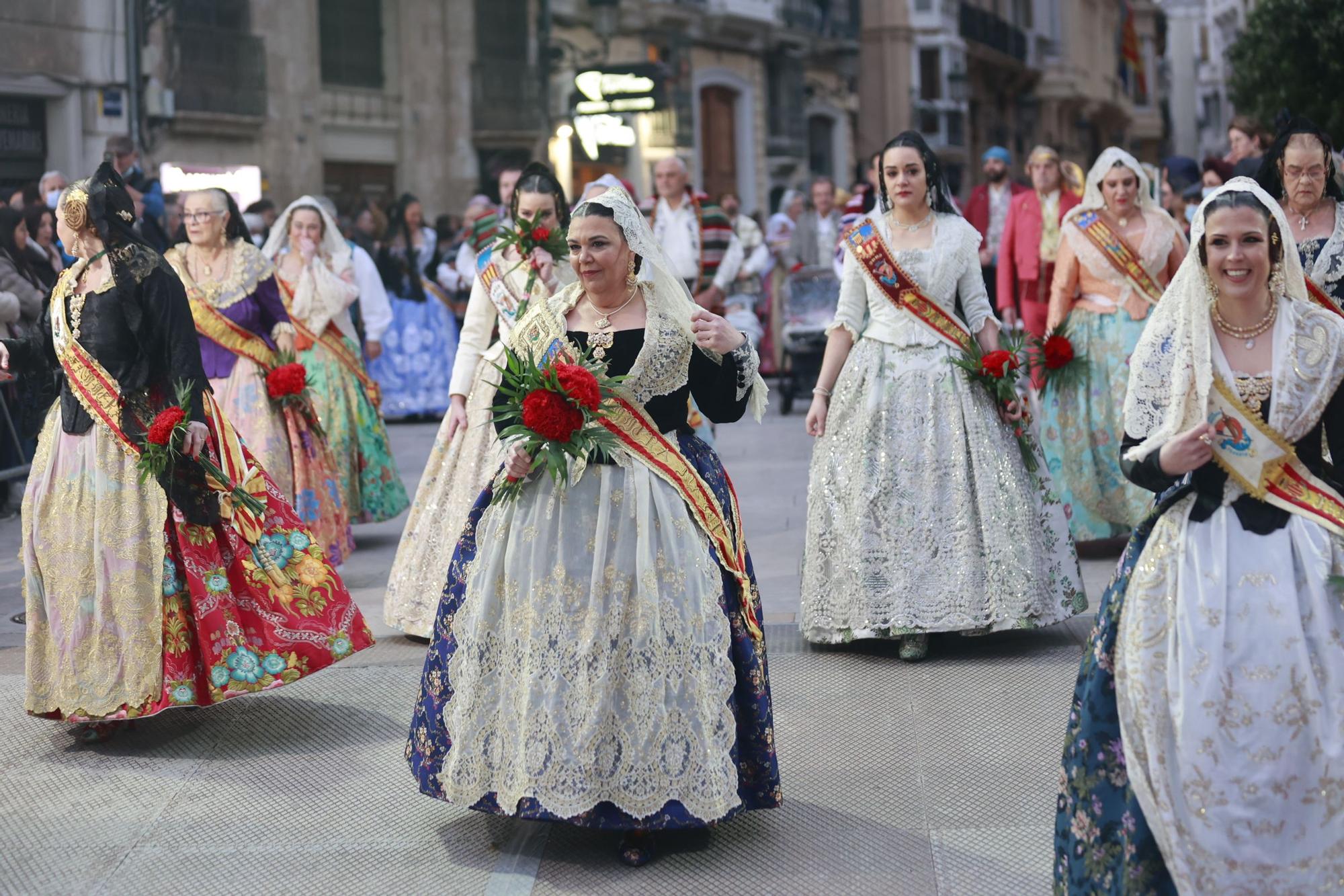 Búscate en el segundo día de ofrenda por la calle Quart (entre las 19:00 a las 20:00 horas)