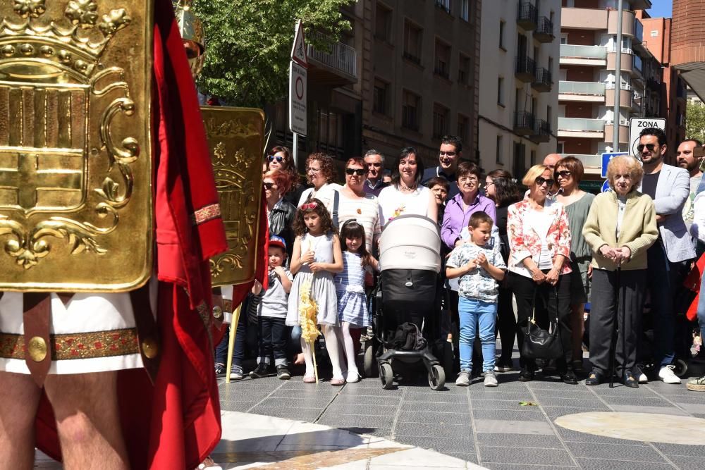 Benedicció de Rams davant l'església de Crist Rei de Manresa i desfilada dels Armats