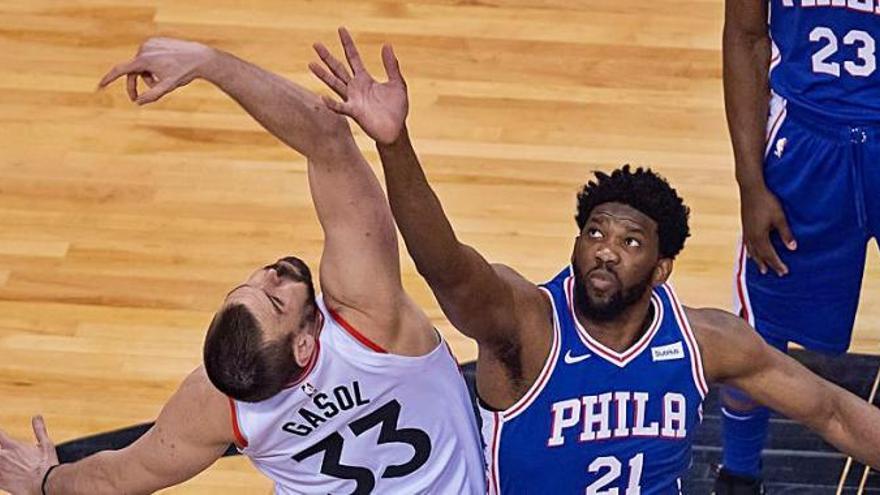 Sixers y Devils recortan los salarios de su personal