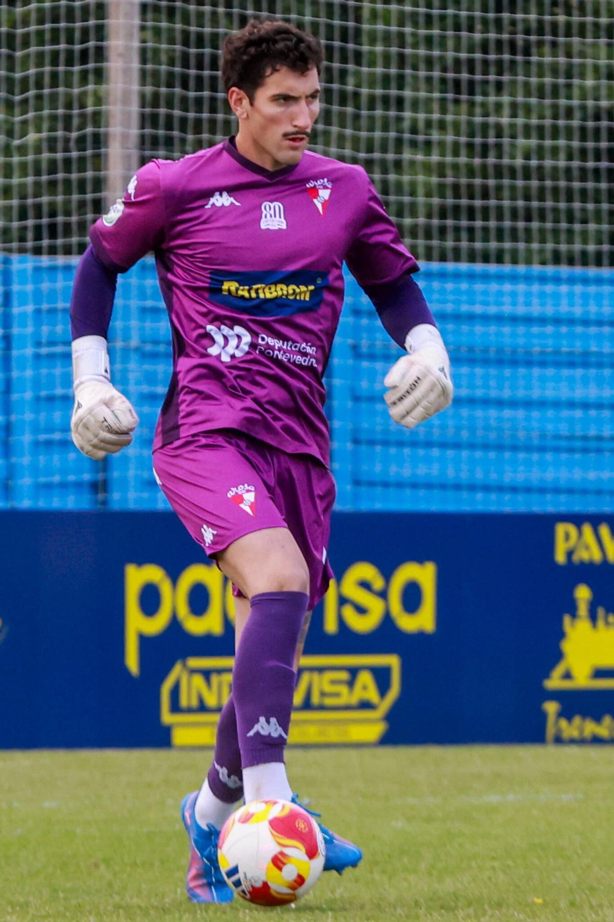 Chema Leobalde cumplirá su segunda temporada en el Arosa.