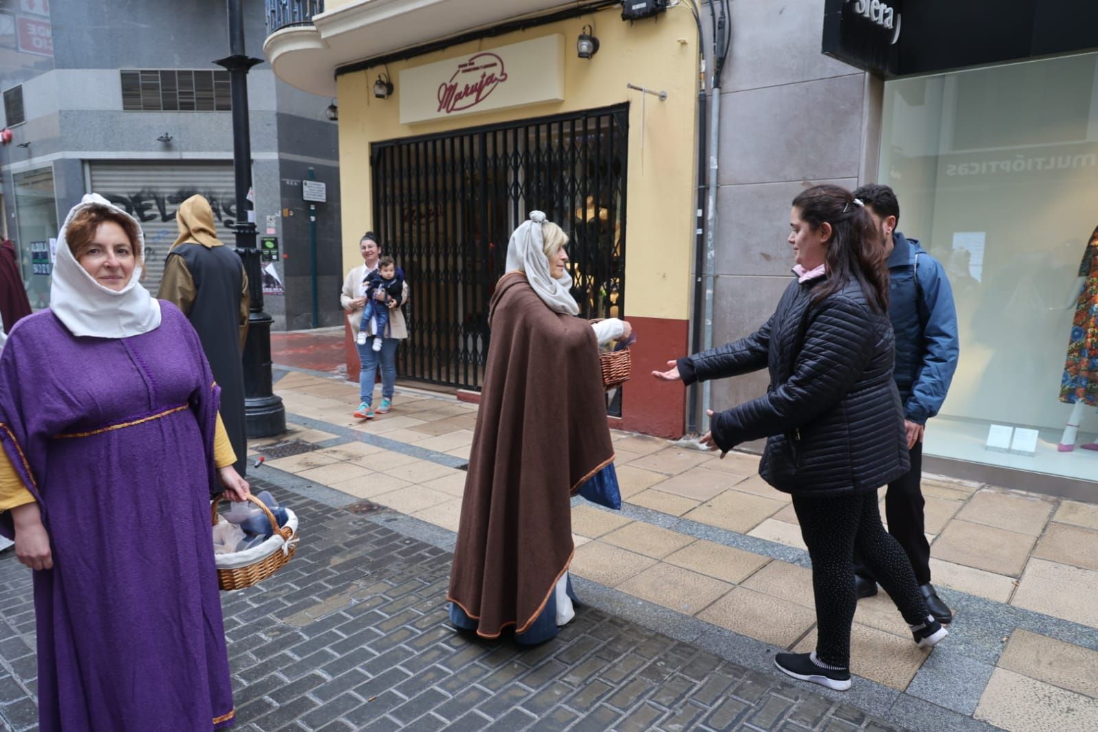 IMÁGENES | Así ha sido el desfile alternativo al Pregó de los entes vinculados