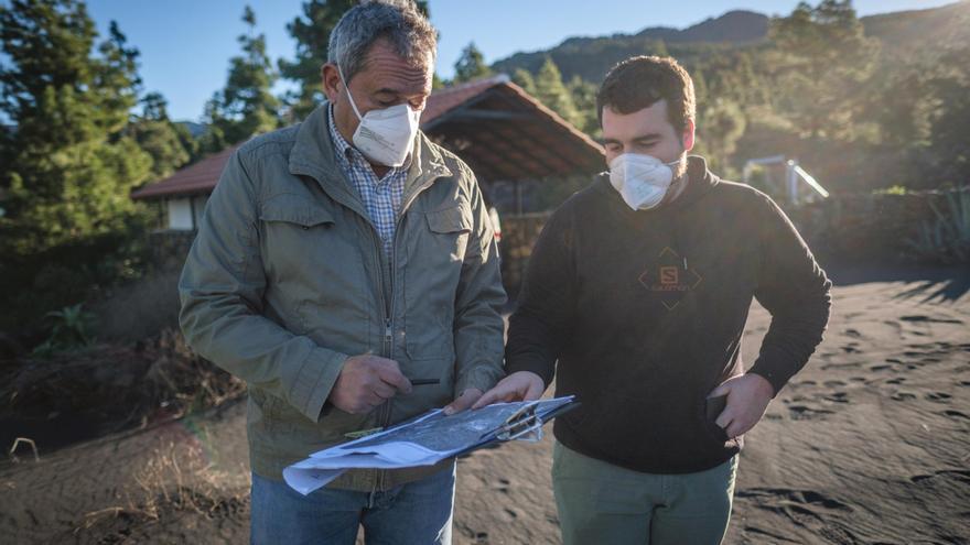 Revisión del estado de las viviendas tras la erupción del volcán de La Palma