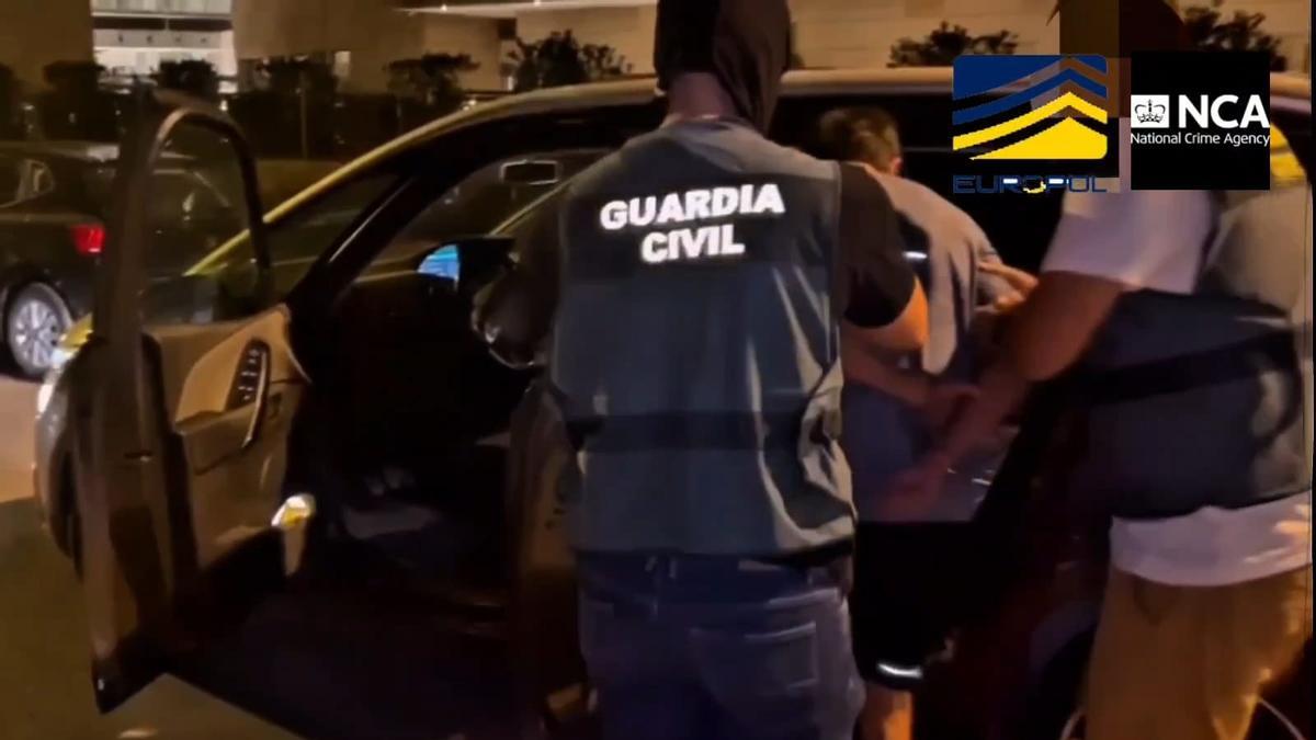 A punto de pistola en pleno centro de Ibiza: Así fue el espectacular intento de fuga saldado con cinco detenidos