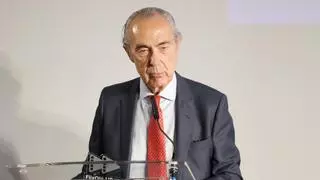 El honor de no ser académico: Luis Alberto de Cuenca entre narcisos
