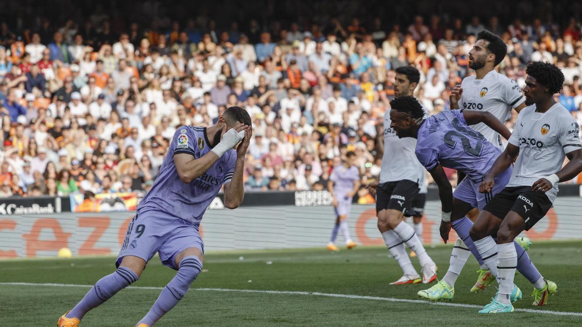 Resumen, goles y highlights del Valencia 1 - 0 Real Madrid de la jornada 35 de LaLiga Santander