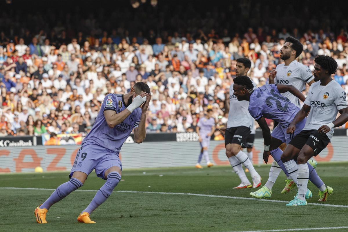 Resumen, goles y highlights del Valencia 1 - 0 Real Madrid de la jornada 35 de LaLiga Santander