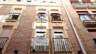 Fuga de vecinos en el entorno de Pignatelli tras las inspecciones municipales por miedo a las derramas: "En cuanto encontremos algo nos vamos"