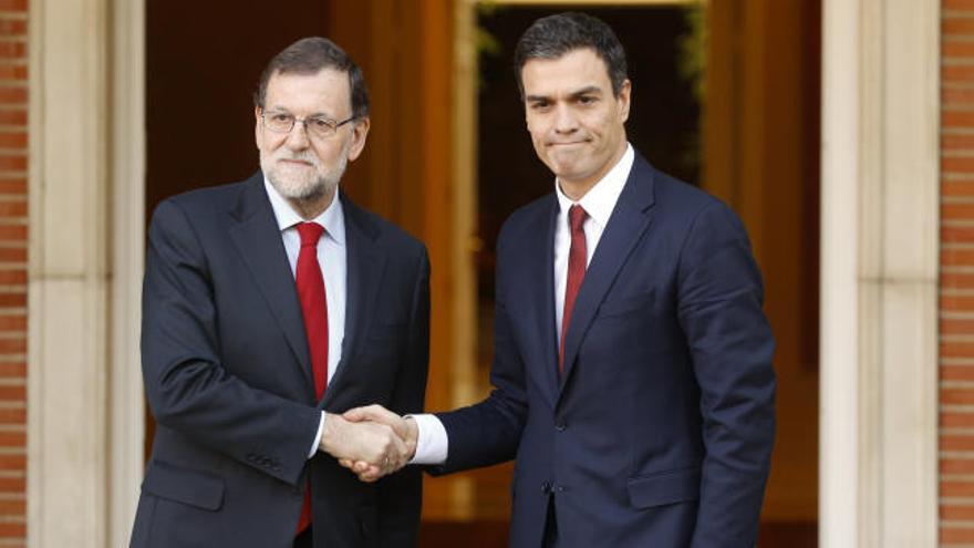 Rajoy convoca un Consejo de Ministros extraordinario y se reunirá con Sánchez y Rivera