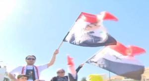 La població siriana, contrària a l’acció militar nord-americà, organitza manifestacions davant l’ambaixada dels Estats Units a Damasc. A més, durant les nit, s’agrupen formant escuts humans en llocs susceptibles de ser atacats com centrals elèctriques o mitjans de comunicació.