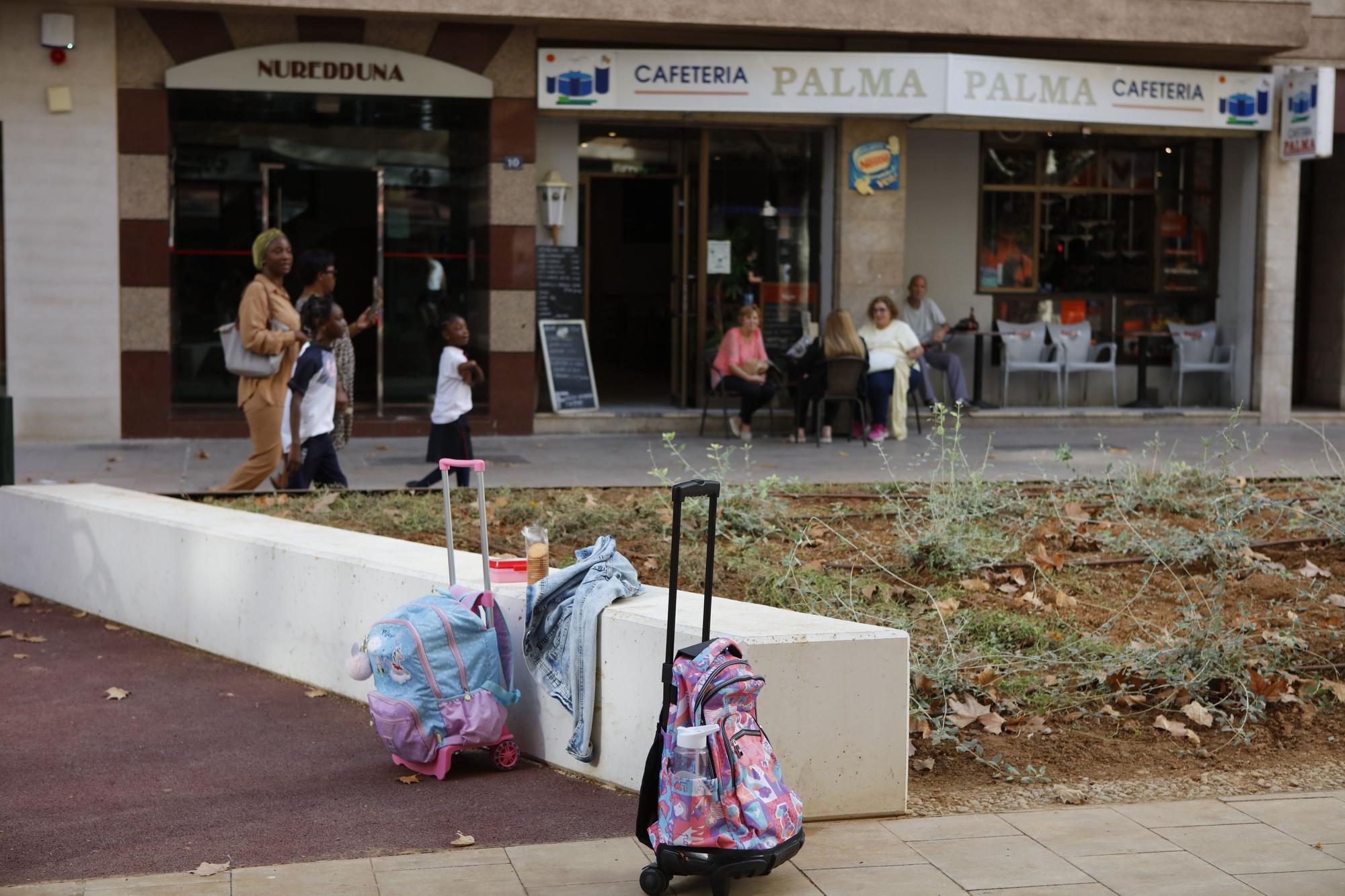 Vom Verkehrslärm zur Fußgängerzone: So sieht der Carrer Nuredduna in Palma de Mallorca jetzt aus