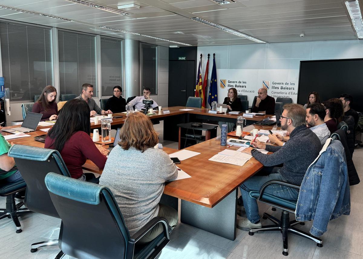 Un momento de la Mesa Sectorial celebrada este jueves en la Conselleria.