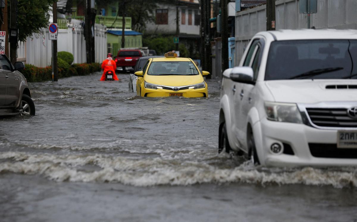 Bangkok amanece bajo el agua tras la peor tormenta del año