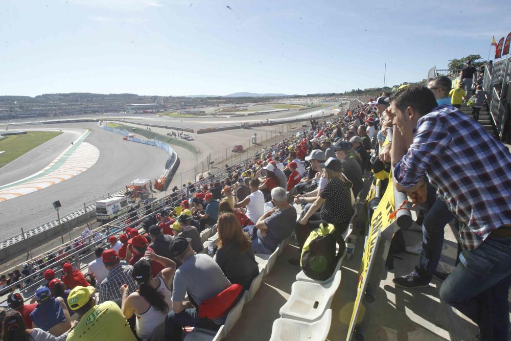 Gran ambiente en el GP de Cheste