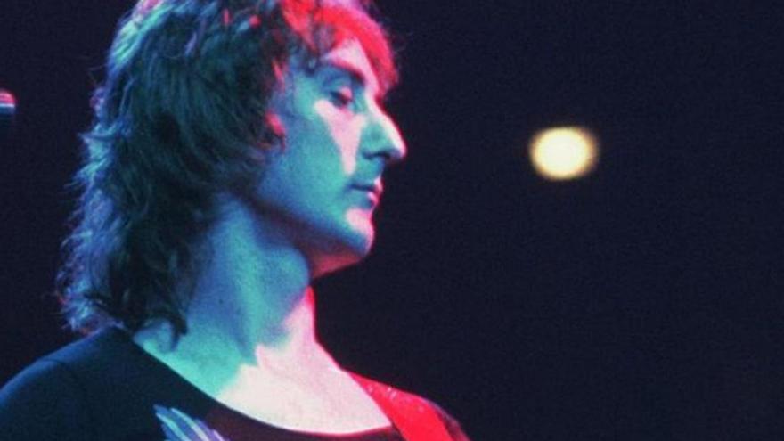 Leer a McCartney para recordar a Denny Laine