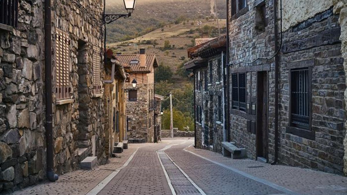 El misterio del 'Osaka madrileño': cómo un pueblo de 99 habitantes se ha convertido en el epicentro del arte japonés