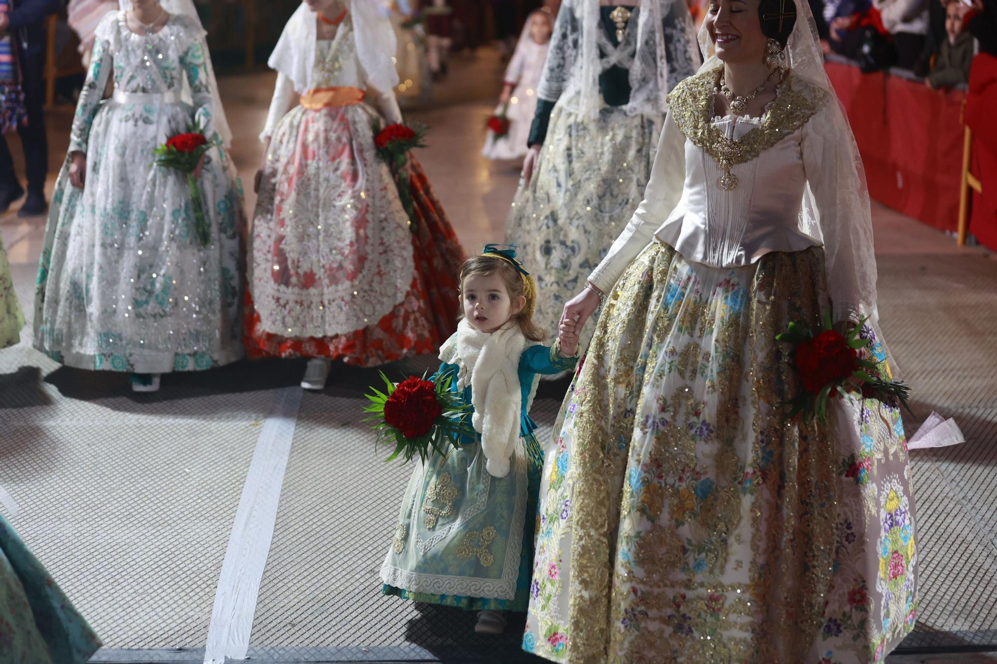 Búscate en el segundo día de ofrenda por la calle Quart (entre las 19:00 a las 20:00 horas)