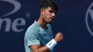 Alcaraz tira de solidez en el 'horno' de Cincinnati