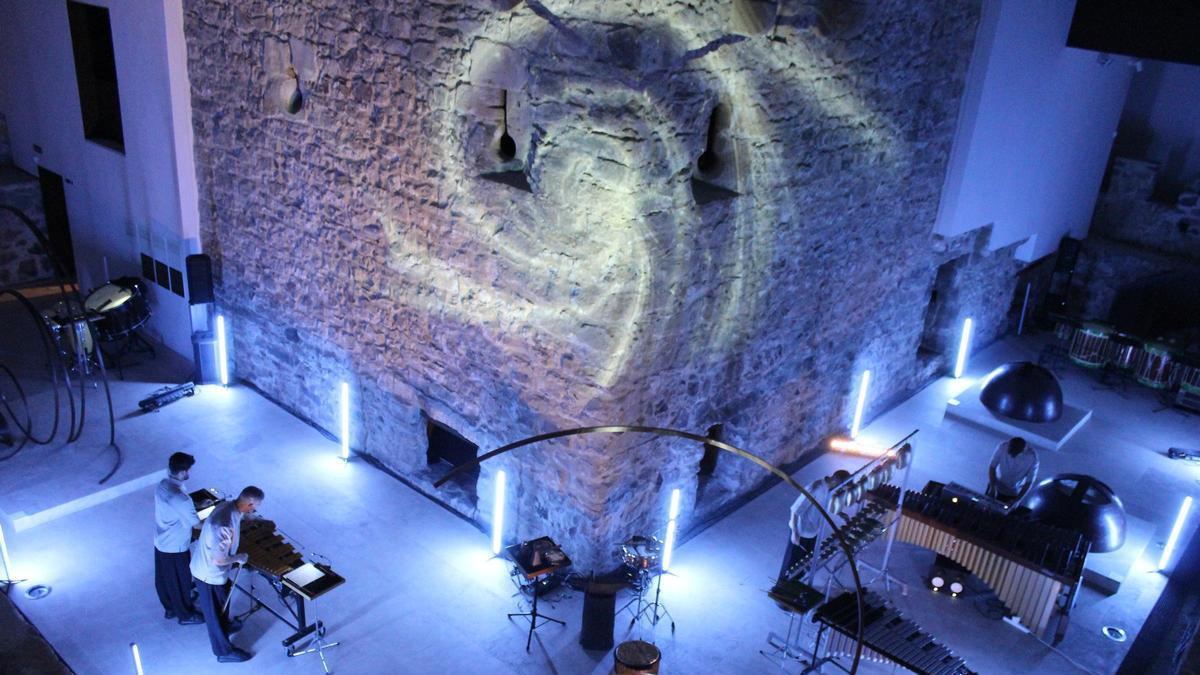 La Fundación Martín Chirino celebra su undécimo aniversario con el espectáculo ‘Forja del viento’