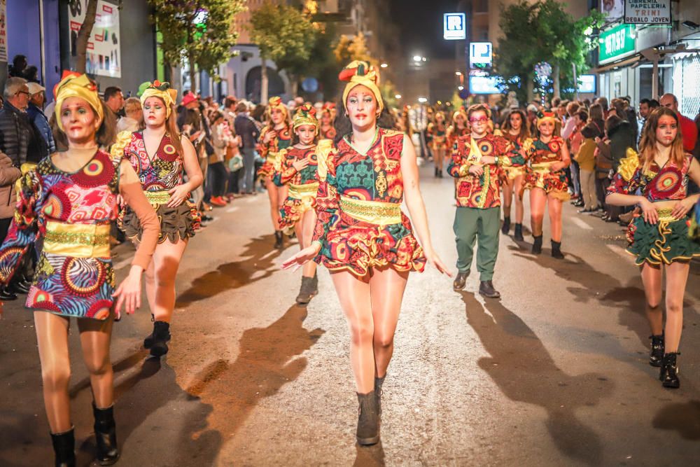 El Carnaval toma las calles de Torrevieja.